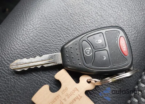 2016 Jeep Compass Latitude из США, поврежденный, VIN 1C4NJDEB2GD758235